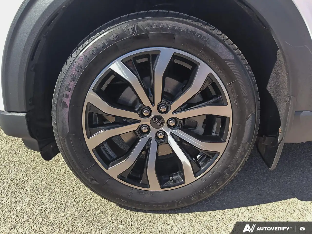 Ford Explorer photo Ford Explorer