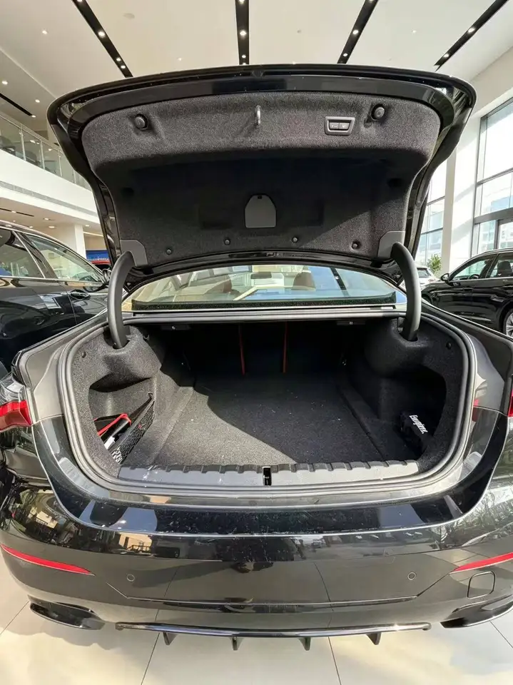 BMW 4 Series снимка BMW 4 Series