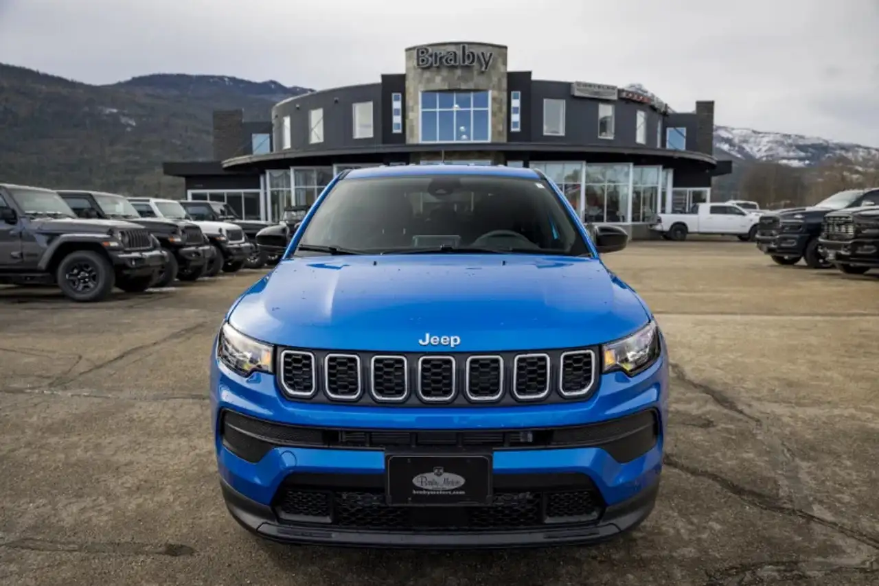 Jeep Compass снимка Jeep Compass