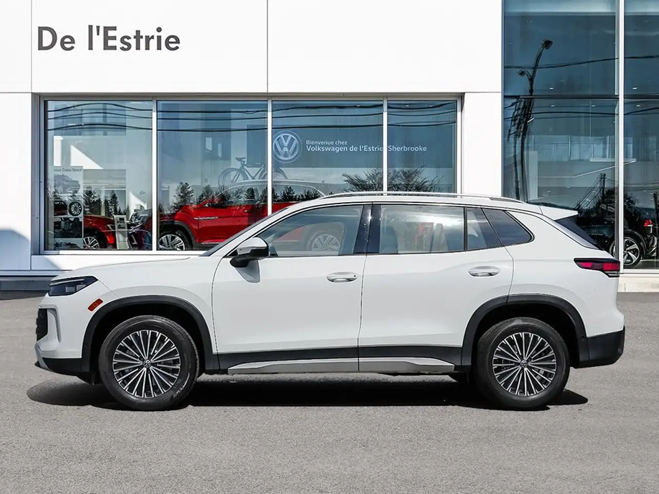 Volkswagen Tiguan снимка Volkswagen Tiguan