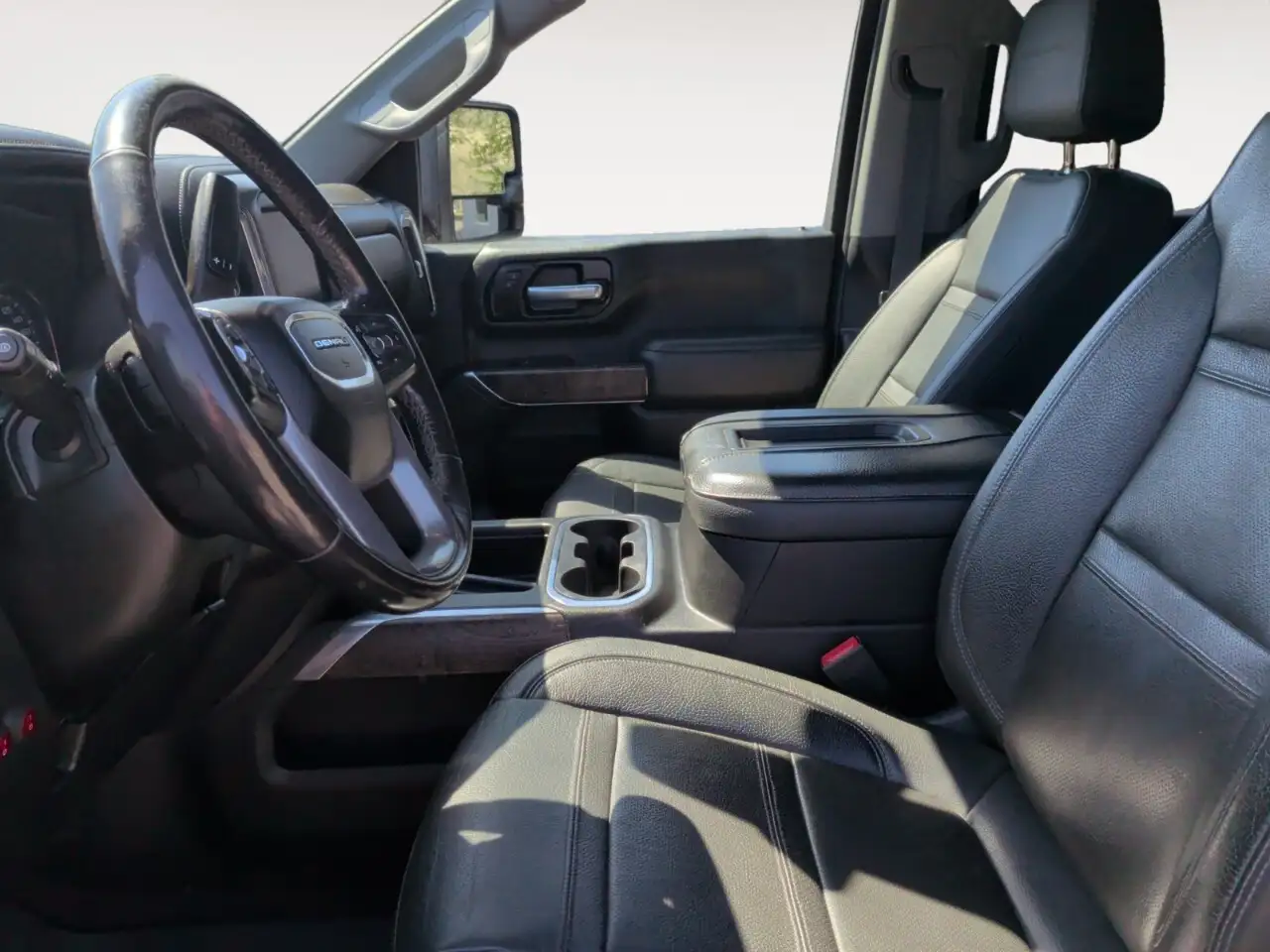 GMC Sierra 3500HD снимка GMC Sierra 3500HD
