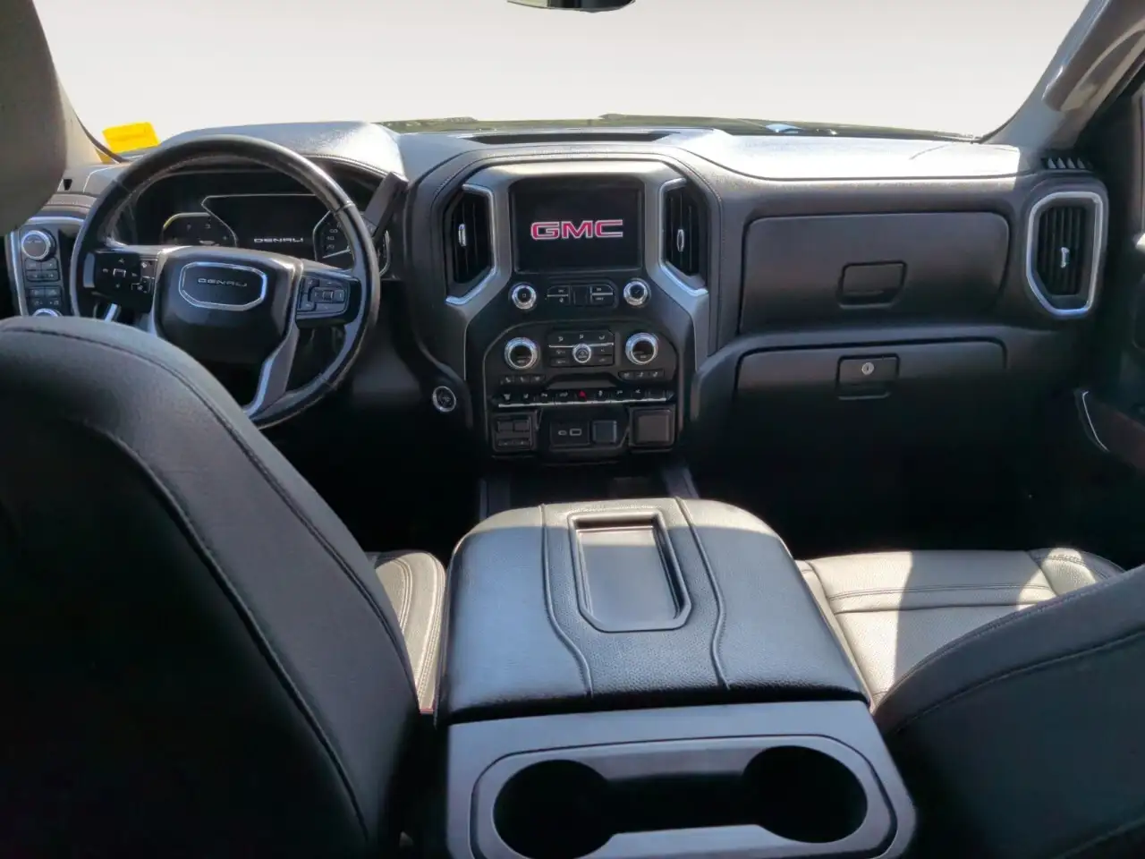 GMC Sierra 3500HD снимка GMC Sierra 3500HD