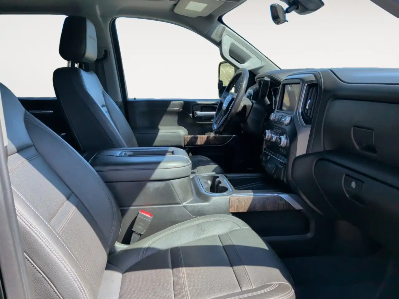 GMC Sierra 3500HD снимка GMC Sierra 3500HD
