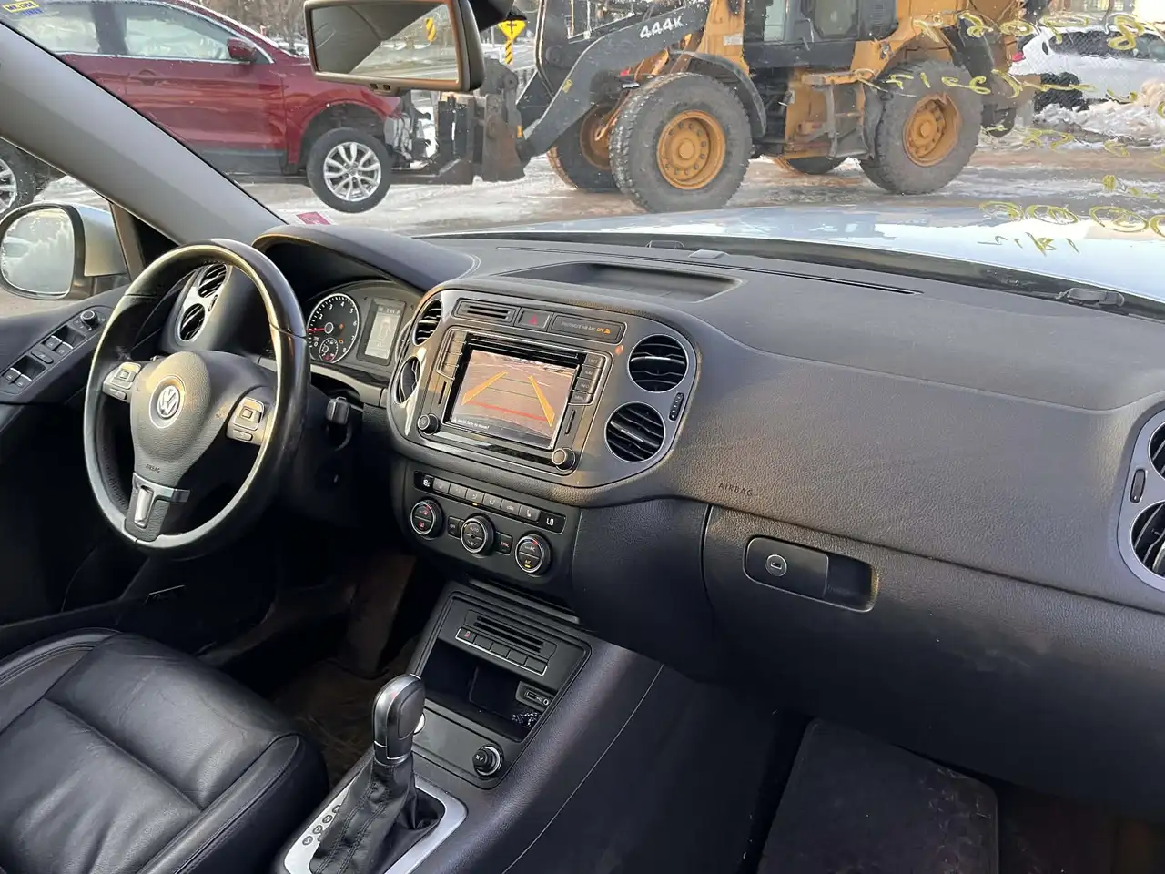 Volkswagen Tiguan снимка Volkswagen Tiguan