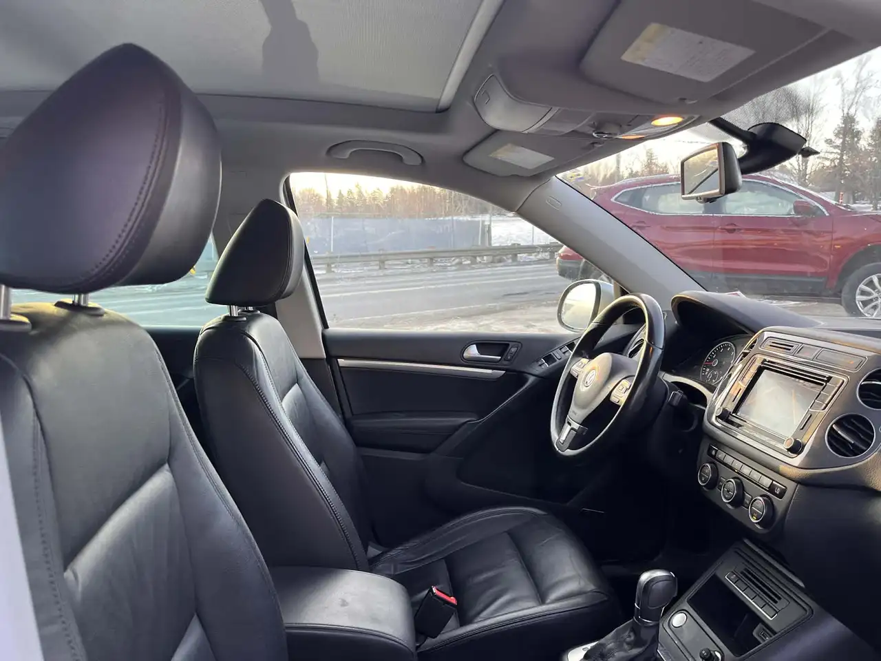 Volkswagen Tiguan снимка Volkswagen Tiguan