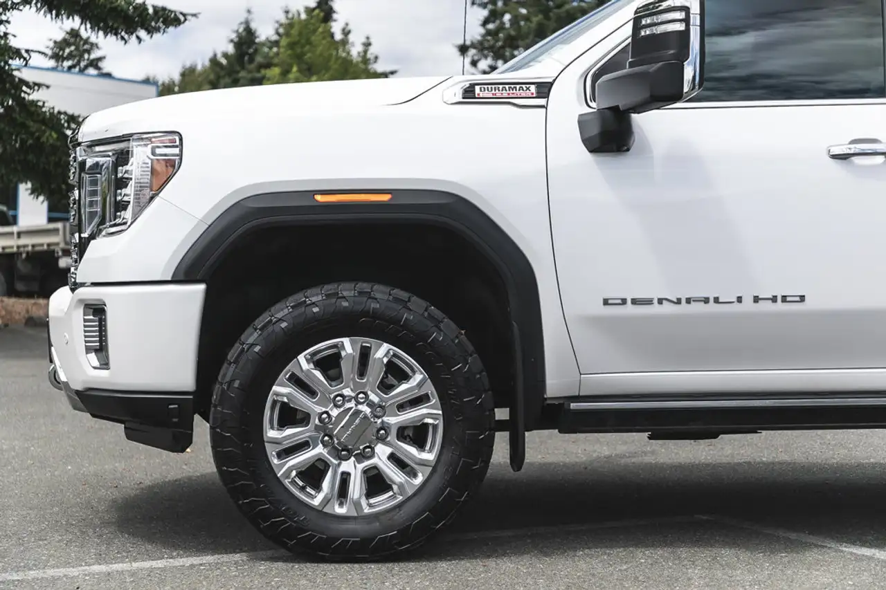 GMC Sierra 3500HD снимка GMC Sierra 3500HD