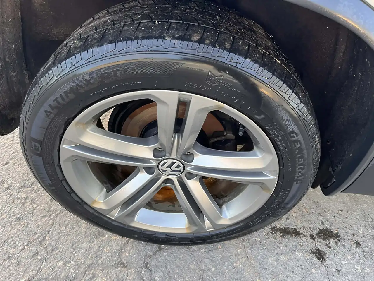 Volkswagen Tiguan снимка Volkswagen Tiguan