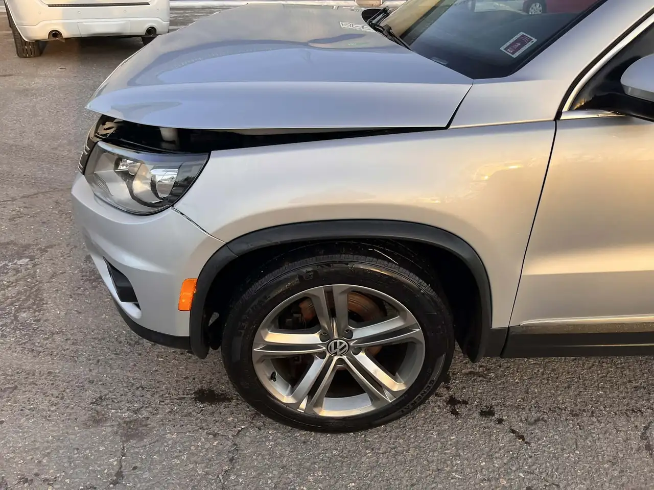 Volkswagen Tiguan снимка Volkswagen Tiguan