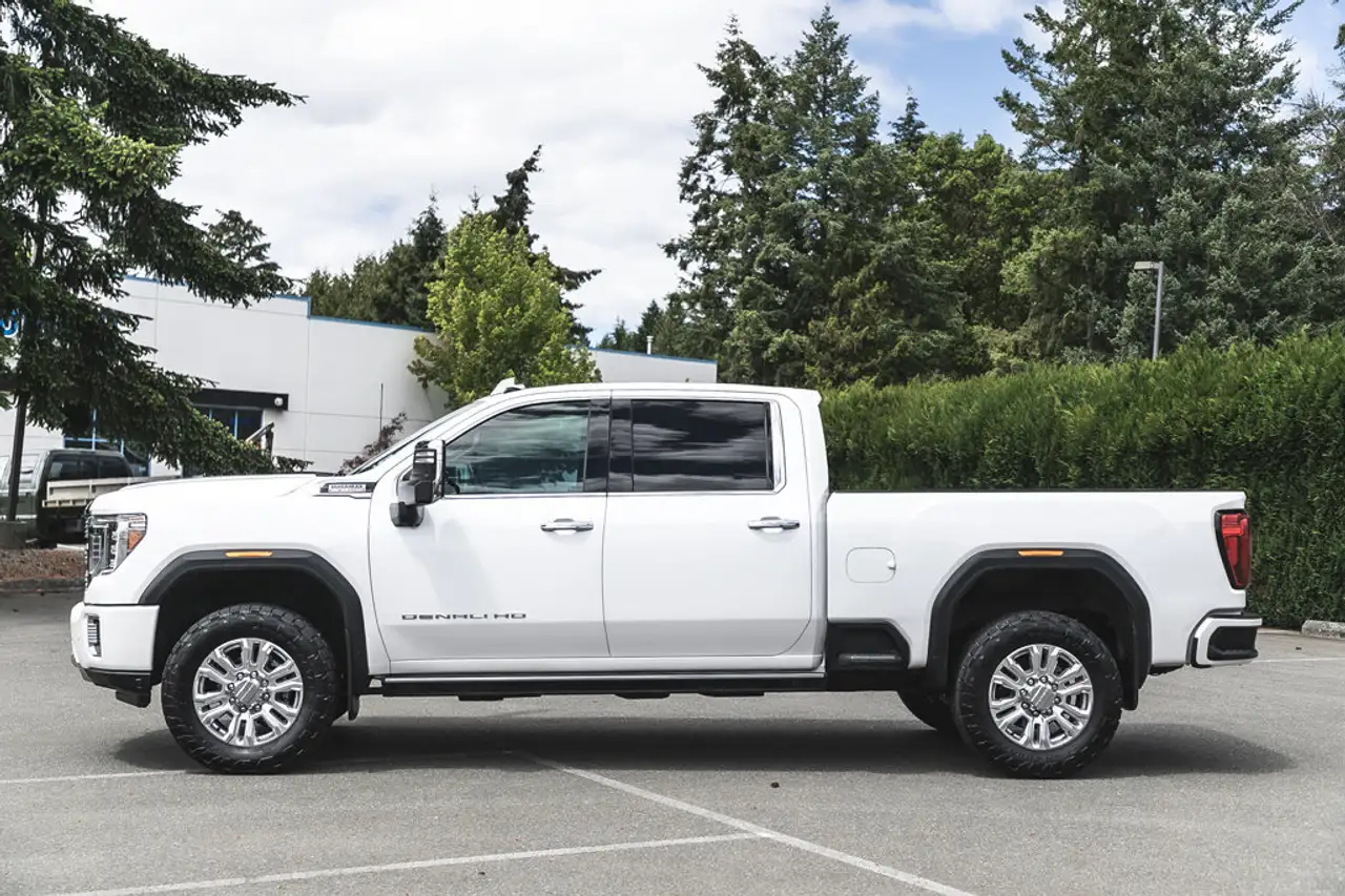 GMC Sierra 3500HD снимка GMC Sierra 3500HD