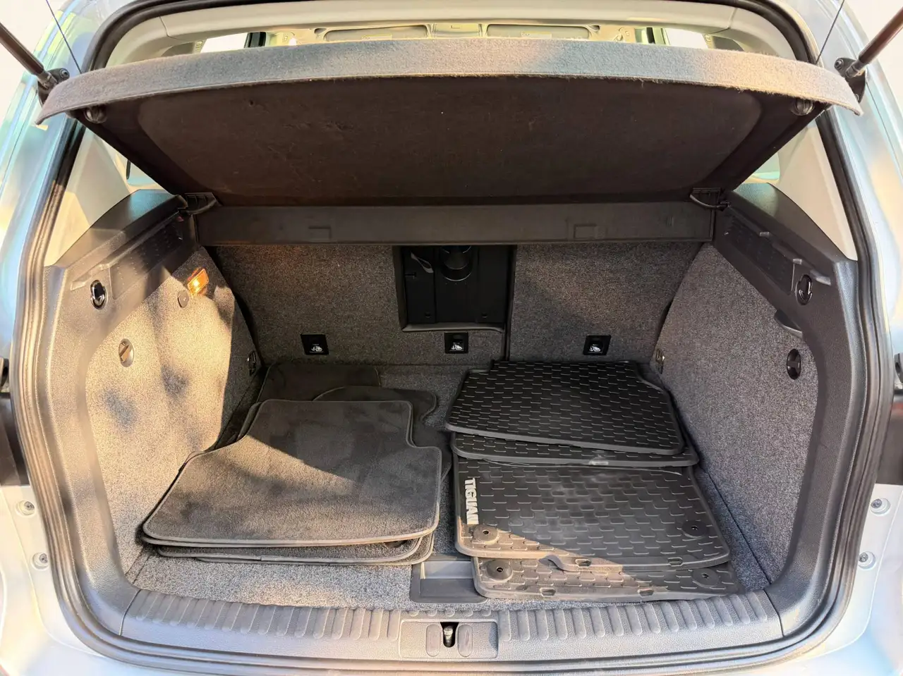Volkswagen Tiguan снимка Volkswagen Tiguan