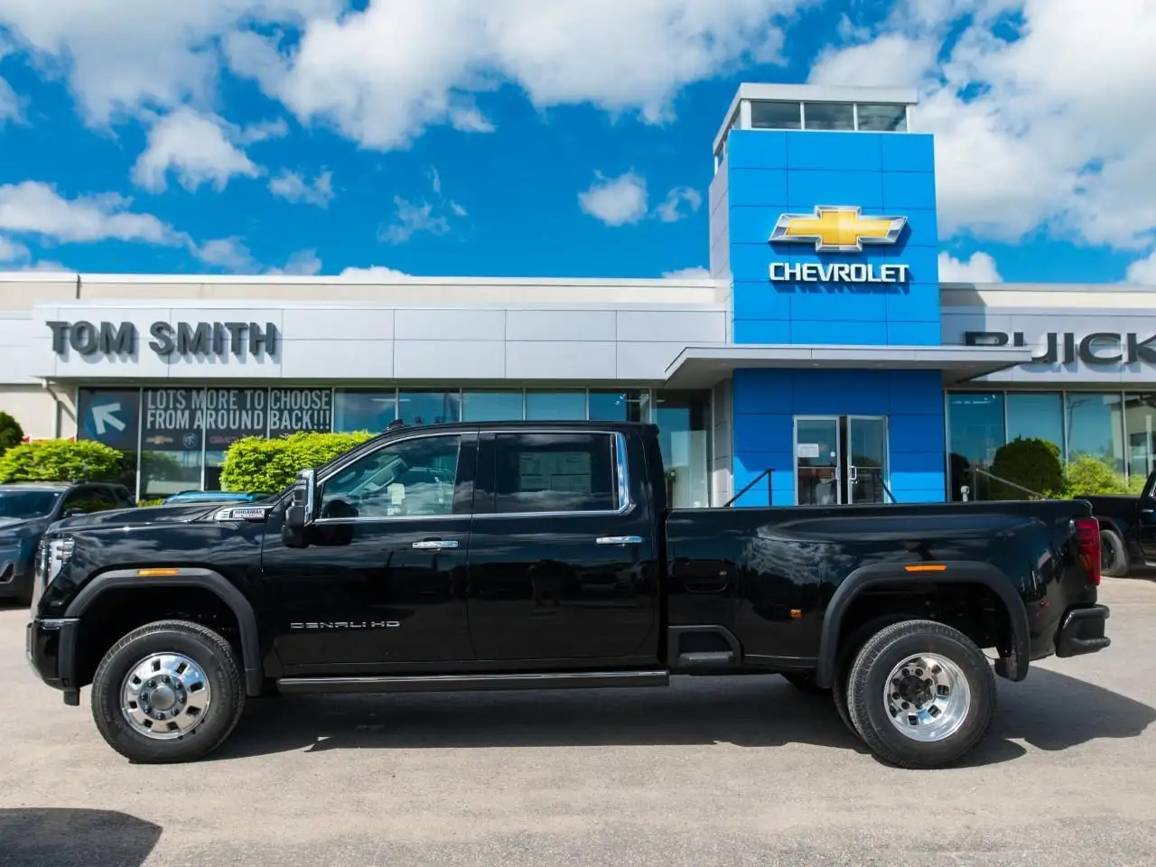 GMC Sierra 3500HD снимка GMC Sierra 3500HD