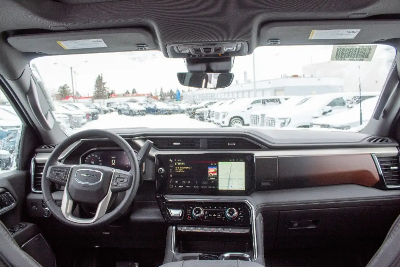 GMC Sierra 3500HD снимка GMC Sierra 3500HD