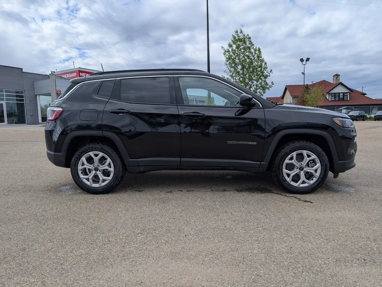 Jeep Compass photo Jeep Compass