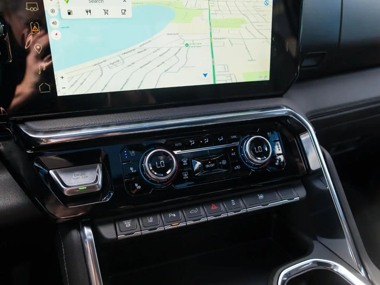 GMC Sierra 3500HD снимка GMC Sierra 3500HD