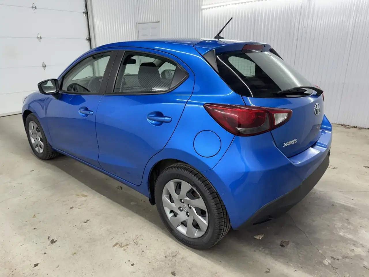Toyota Yaris снимка Toyota Yaris
