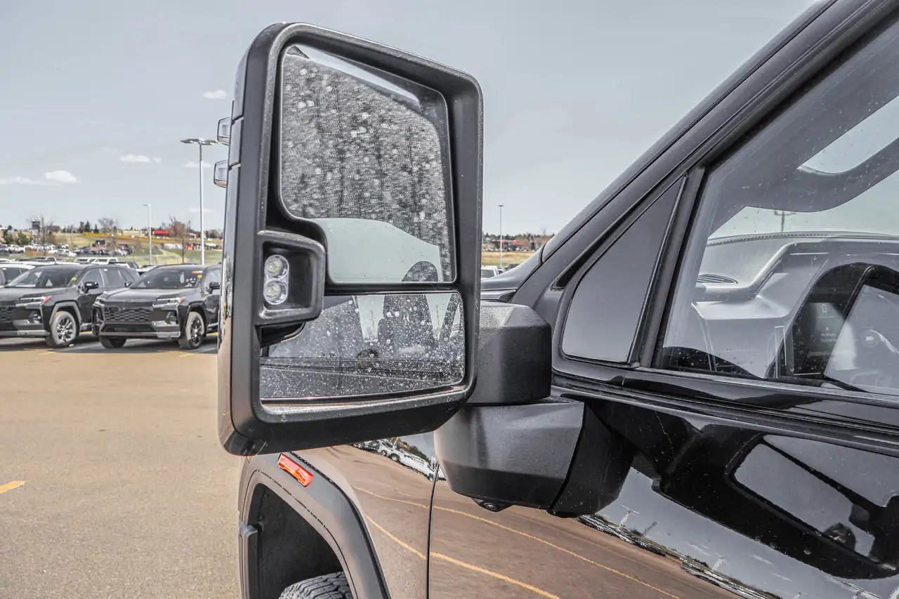 GMC Sierra 3500HD снимка GMC Sierra 3500HD