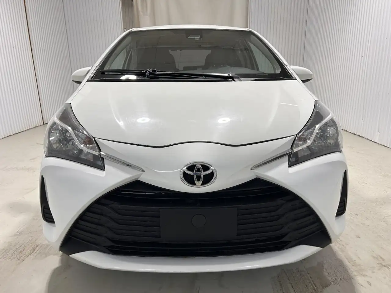 Toyota Yaris снимка Toyota Yaris