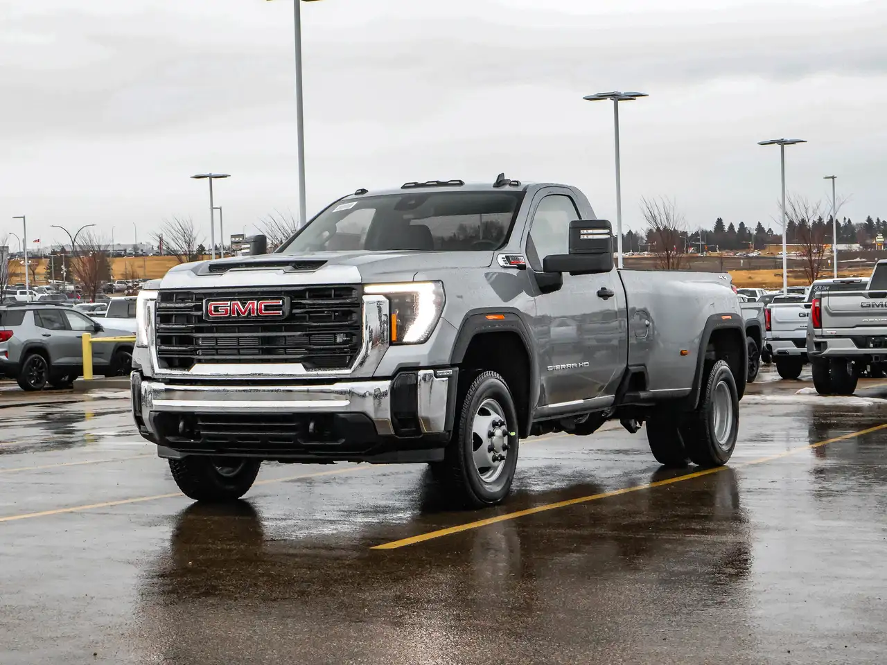 GMC Sierra 3500HD снимка GMC Sierra 3500HD