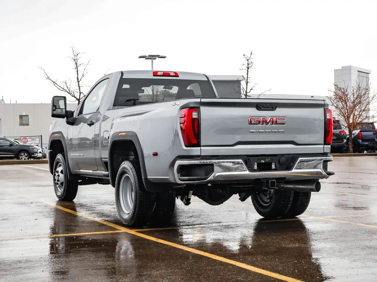 GMC Sierra 3500HD снимка GMC Sierra 3500HD