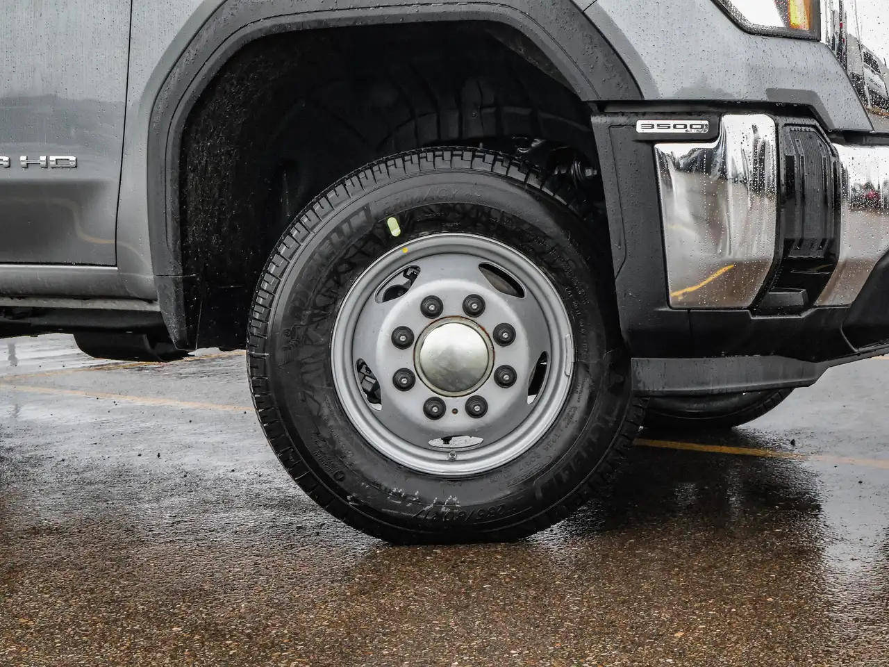 GMC Sierra 3500HD снимка GMC Sierra 3500HD