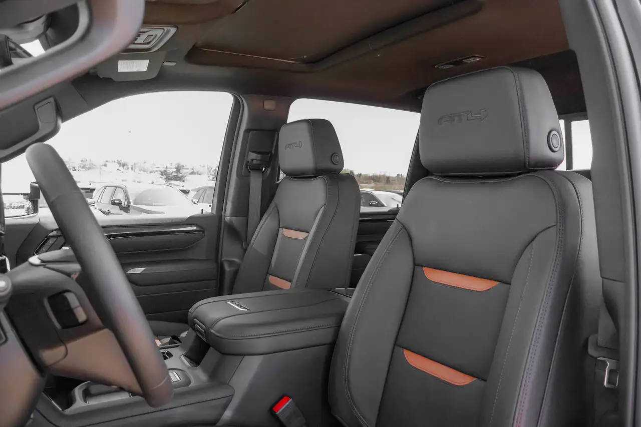 GMC Sierra 3500HD снимка GMC Sierra 3500HD