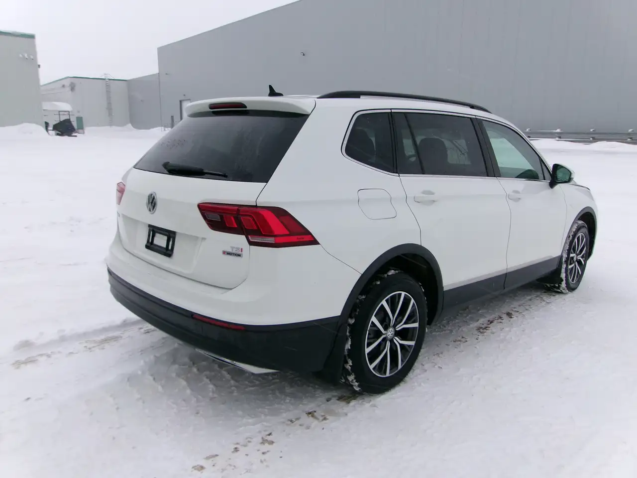 Volkswagen Tiguan снимка Volkswagen Tiguan