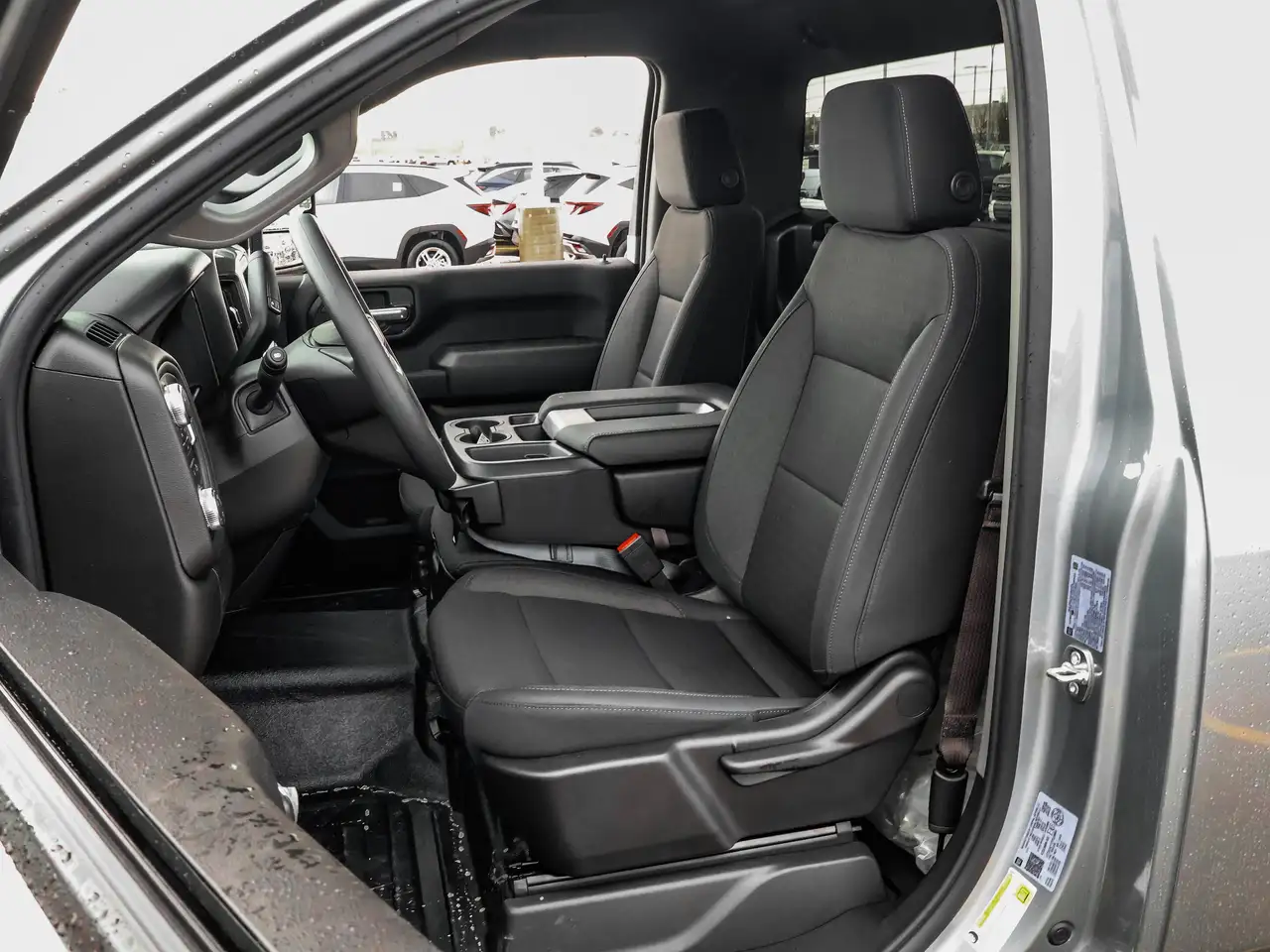 GMC Sierra 3500HD снимка GMC Sierra 3500HD
