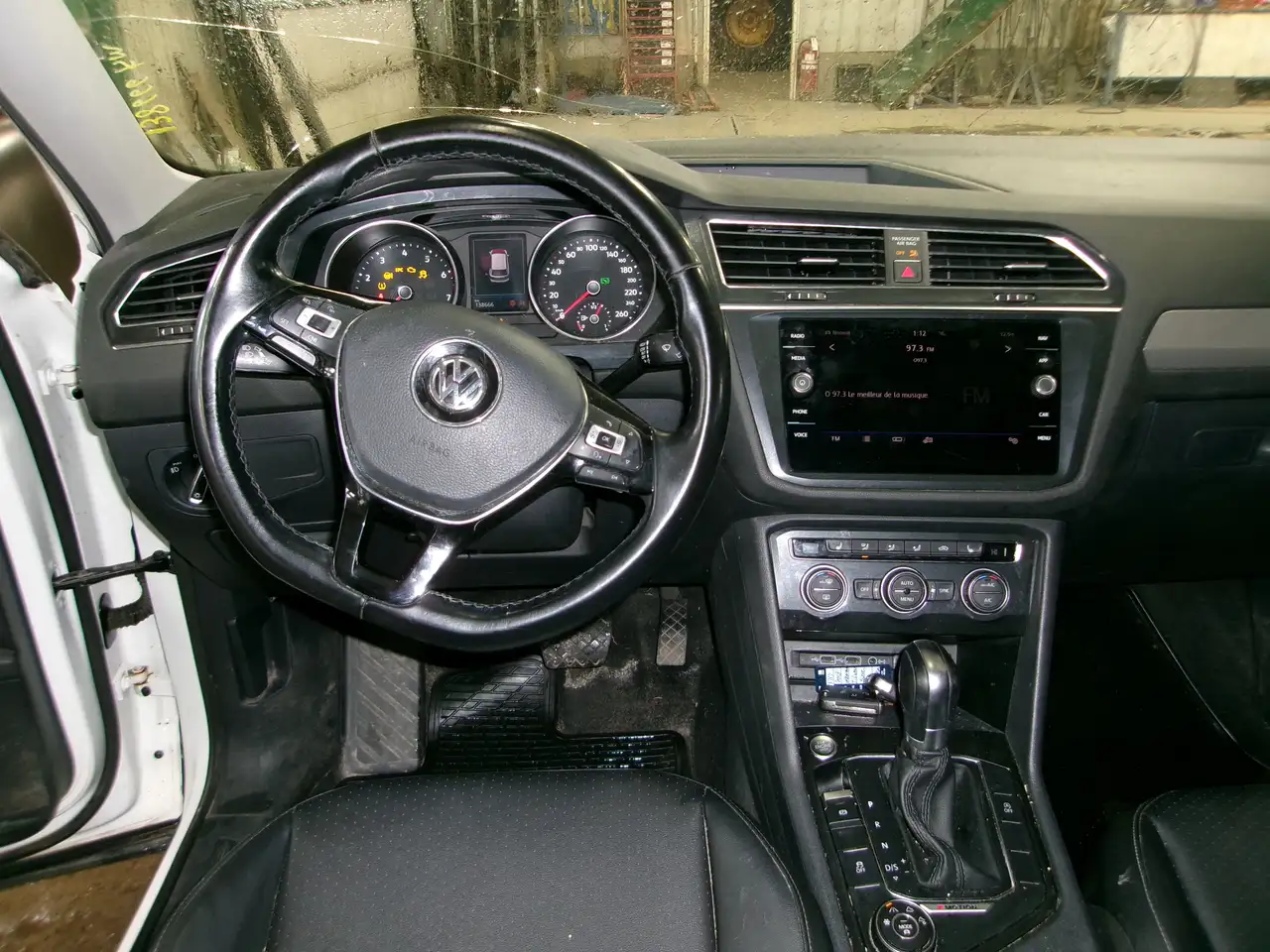 Volkswagen Tiguan снимка Volkswagen Tiguan