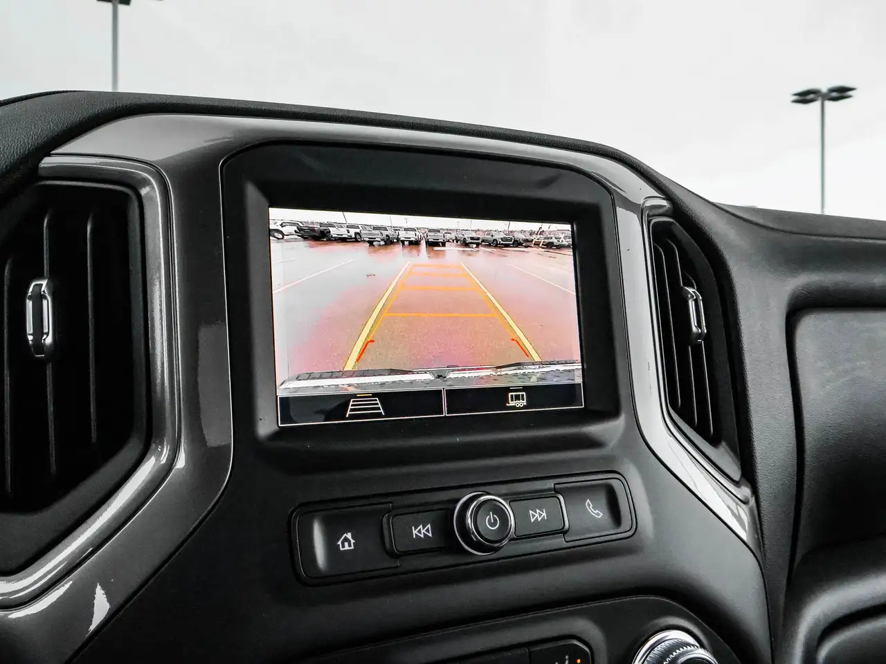 GMC Sierra 3500HD снимка GMC Sierra 3500HD