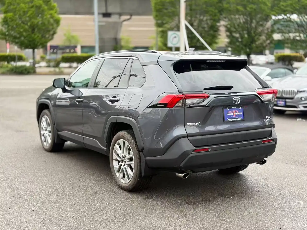 Toyota RAV 4 снимка Toyota RAV 4