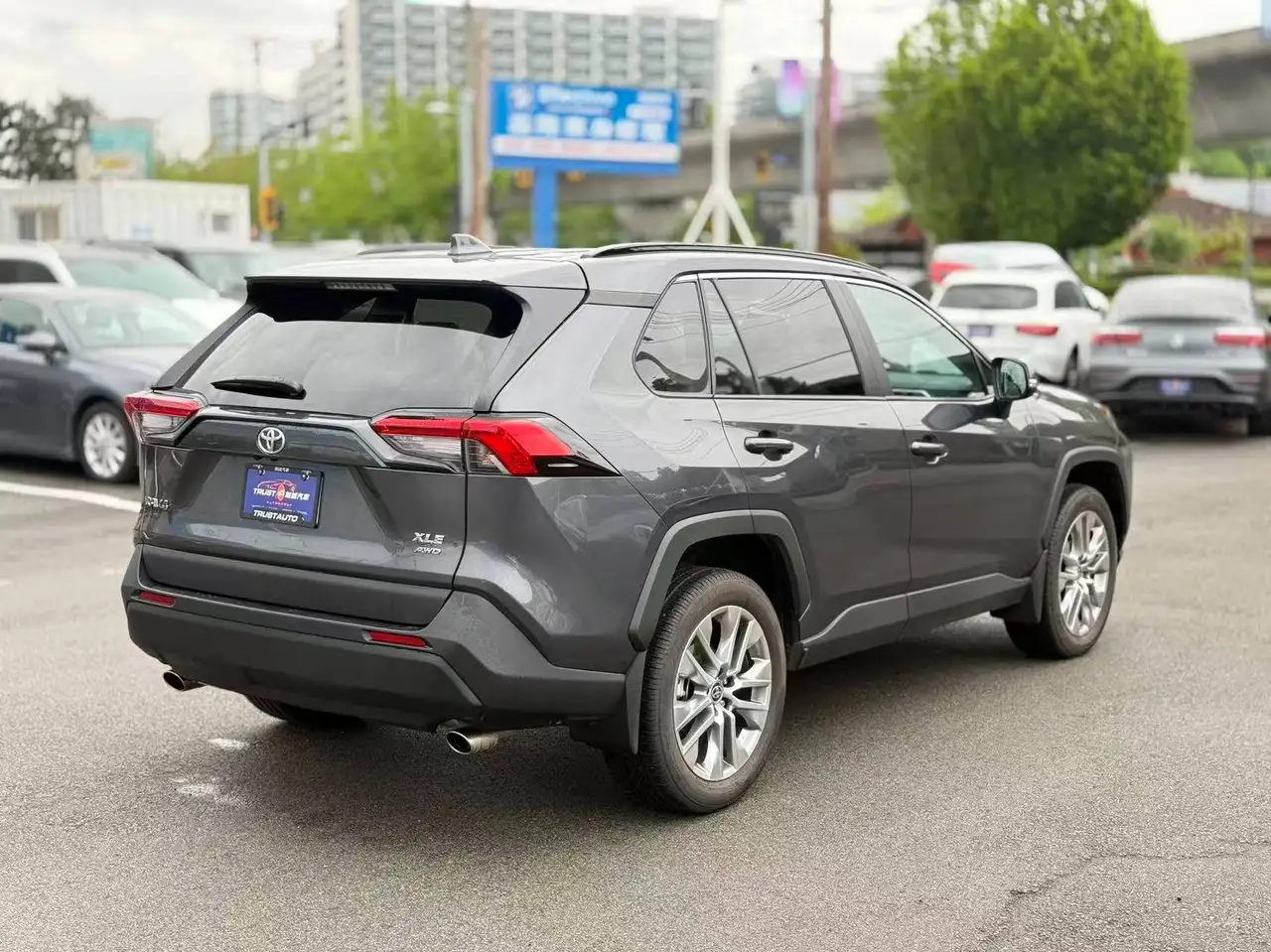 Toyota RAV 4 снимка Toyota RAV 4