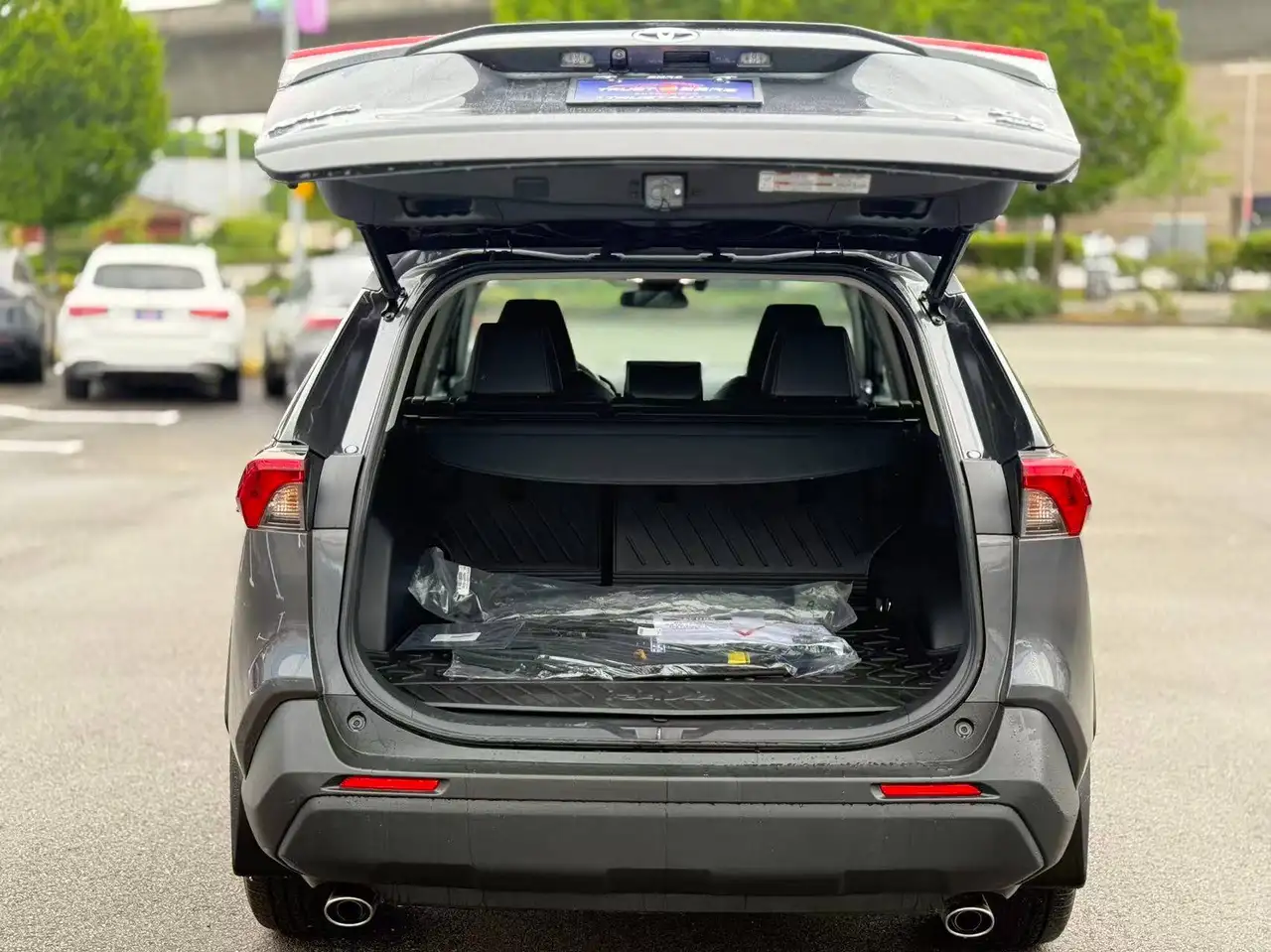 Toyota RAV 4 снимка Toyota RAV 4