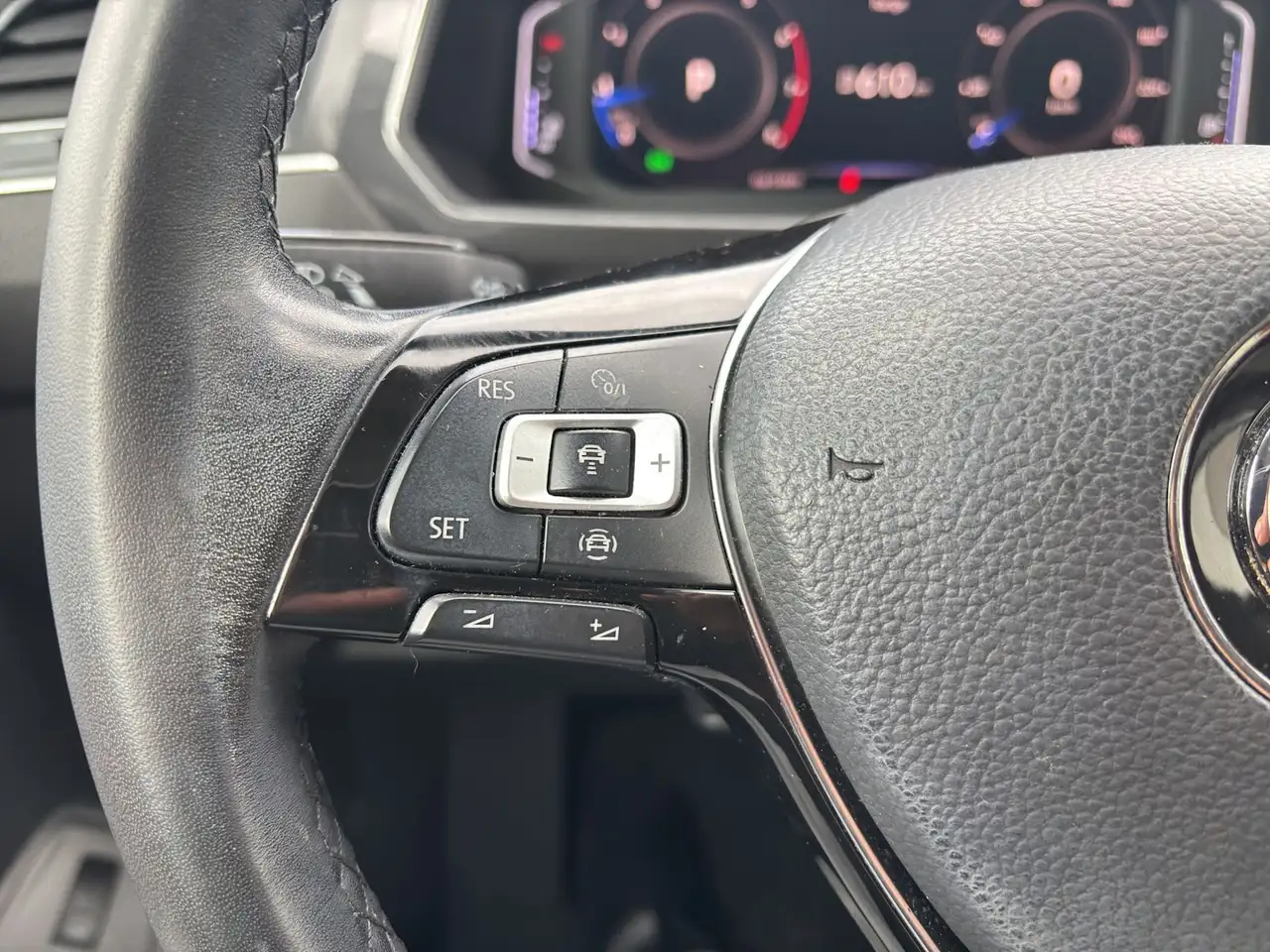 Volkswagen Tiguan снимка Volkswagen Tiguan