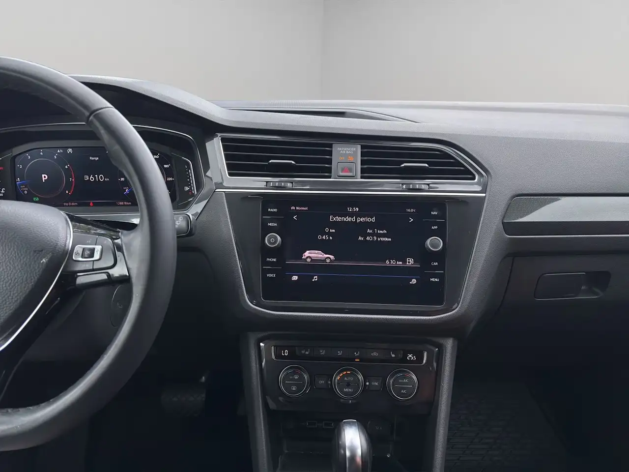 Volkswagen Tiguan снимка Volkswagen Tiguan