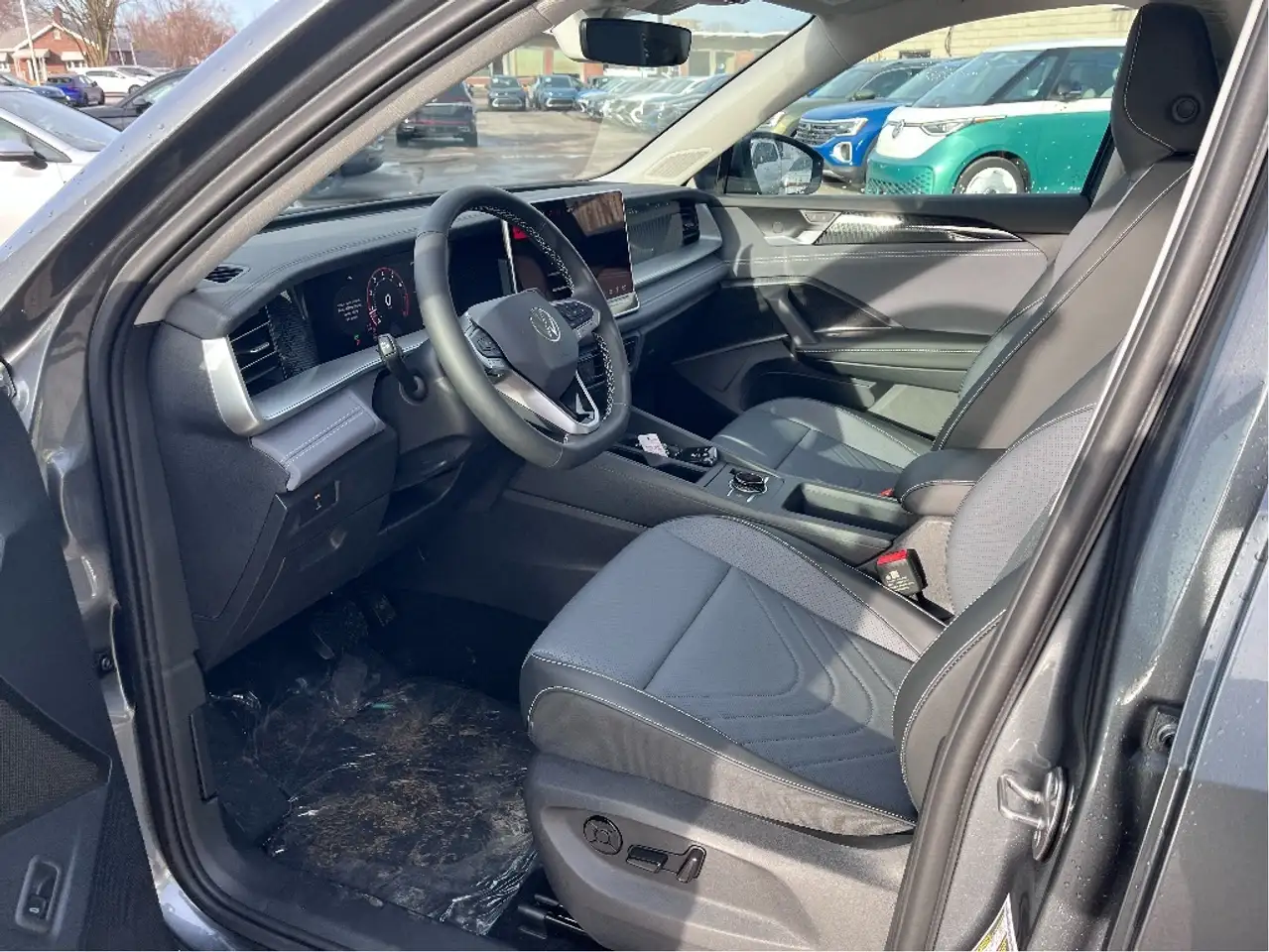 Volkswagen Tiguan снимка Volkswagen Tiguan