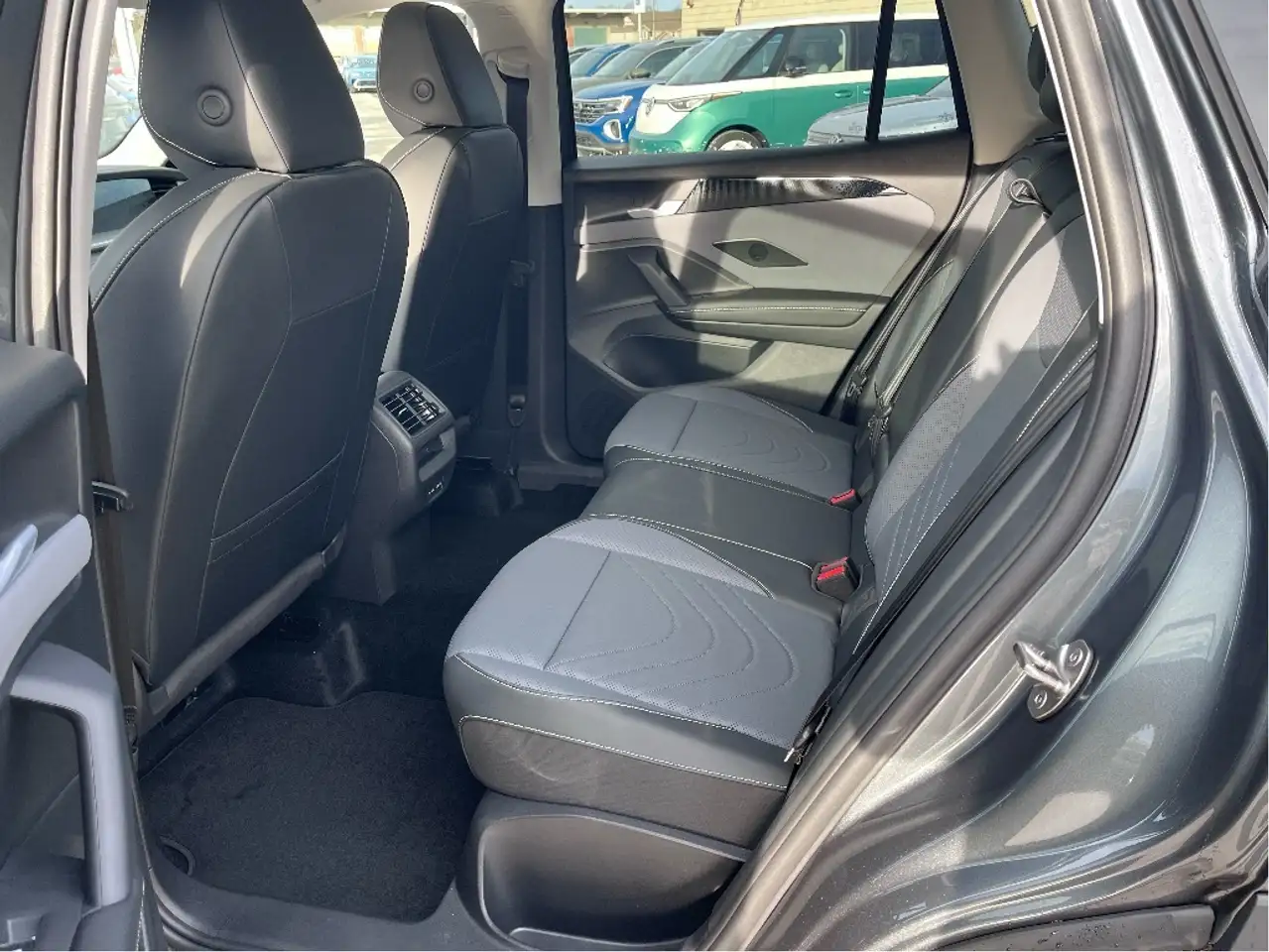 Volkswagen Tiguan снимка Volkswagen Tiguan