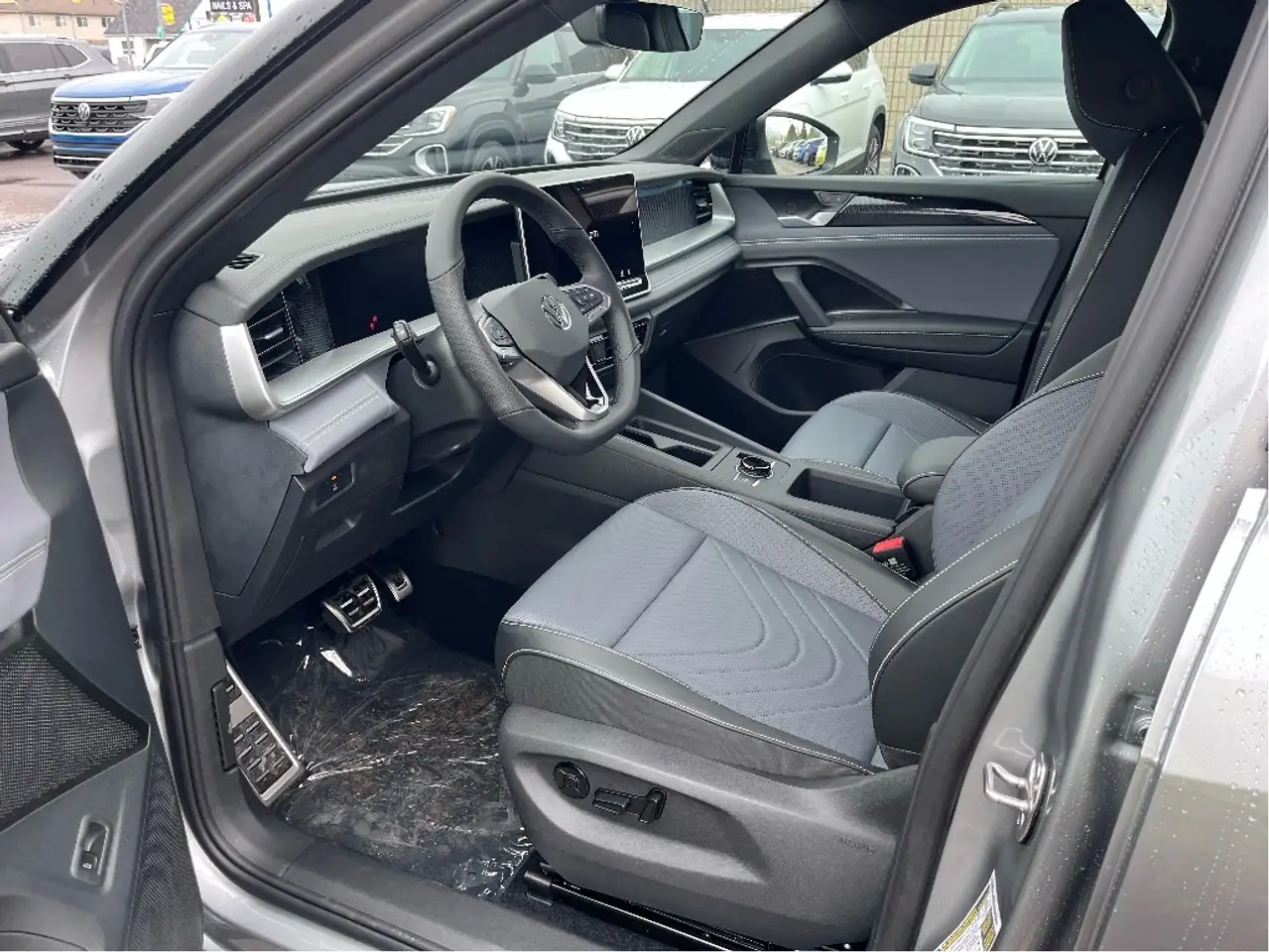 Volkswagen Tiguan photo Volkswagen Tiguan