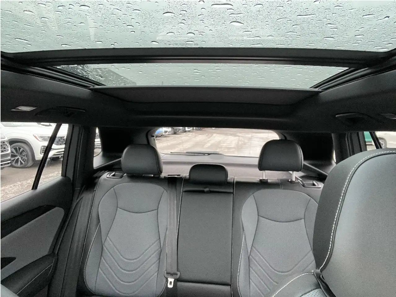 Volkswagen Tiguan photo Volkswagen Tiguan