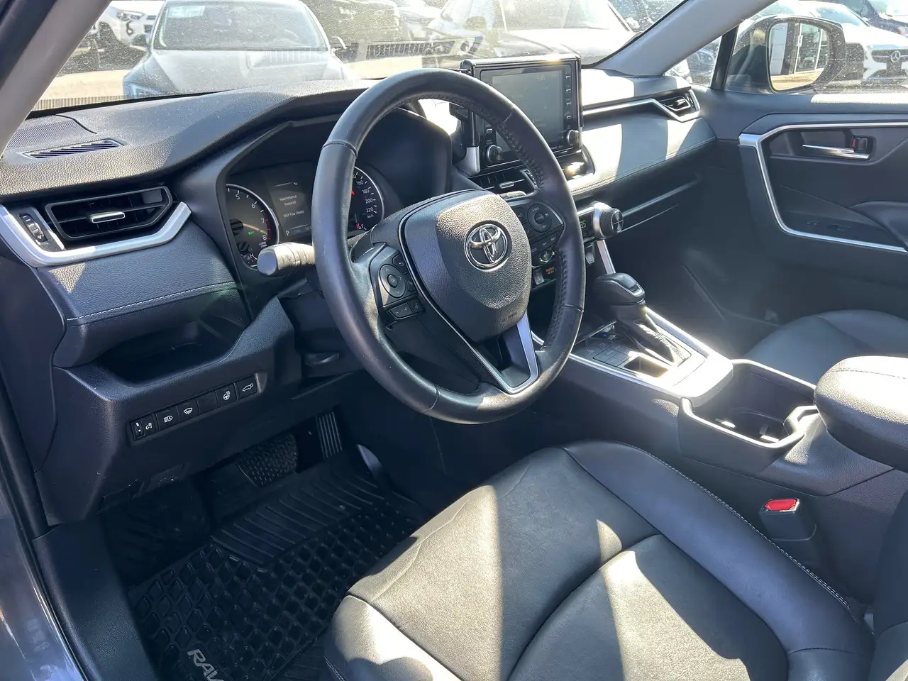 Toyota RAV 4 снимка Toyota RAV 4
