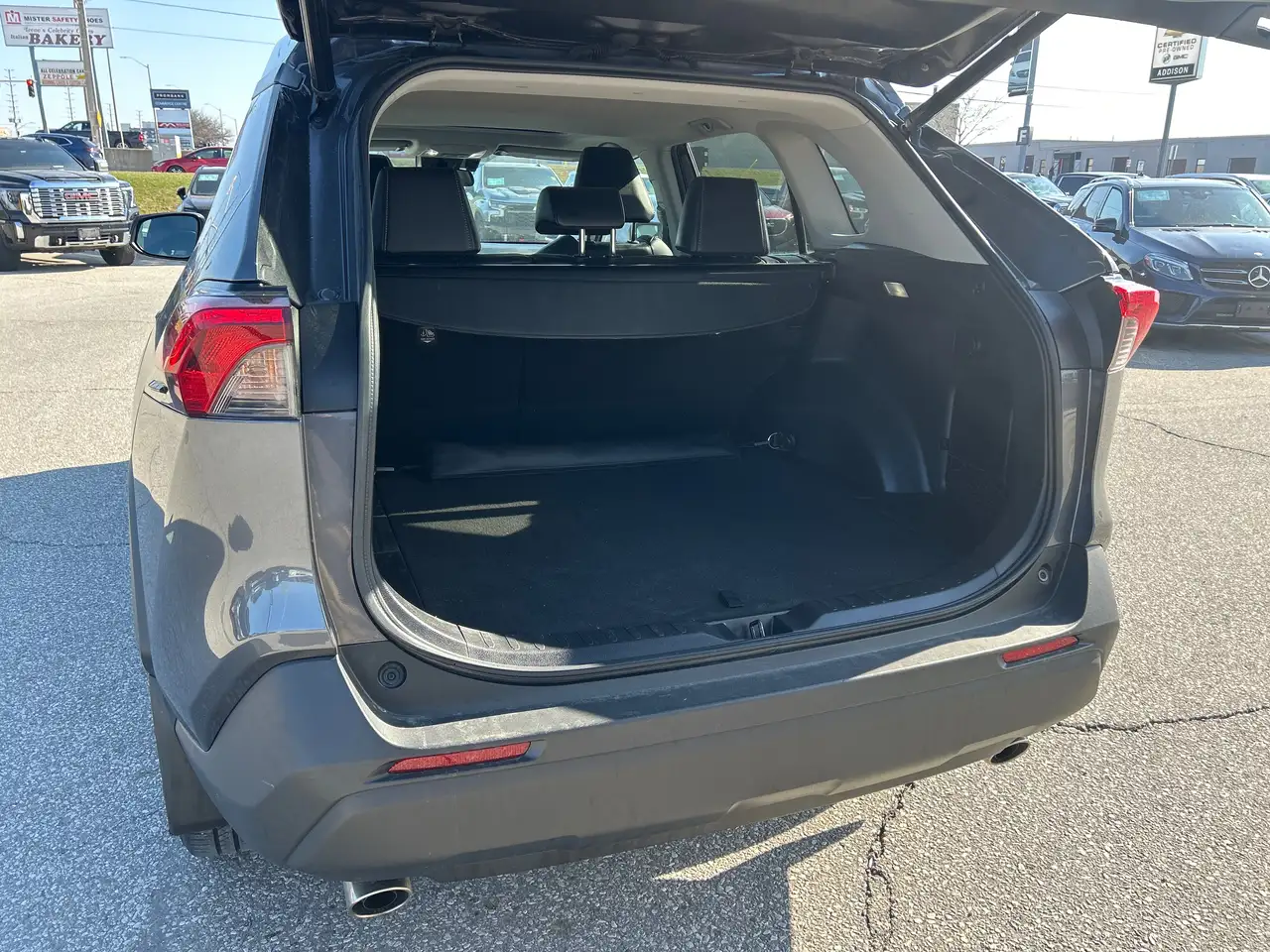 Toyota RAV 4 снимка Toyota RAV 4