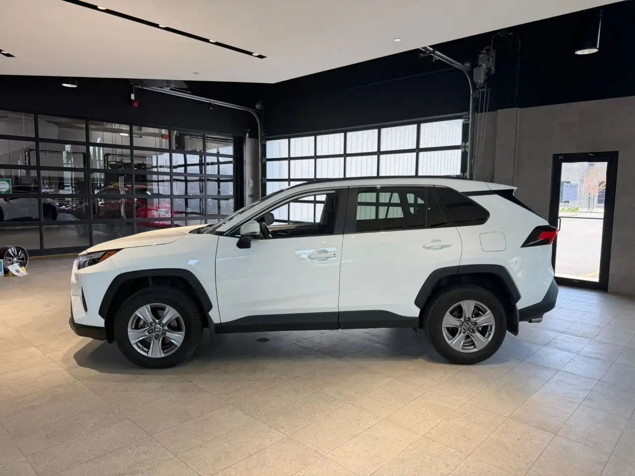 Toyota RAV 4 снимка Toyota RAV 4