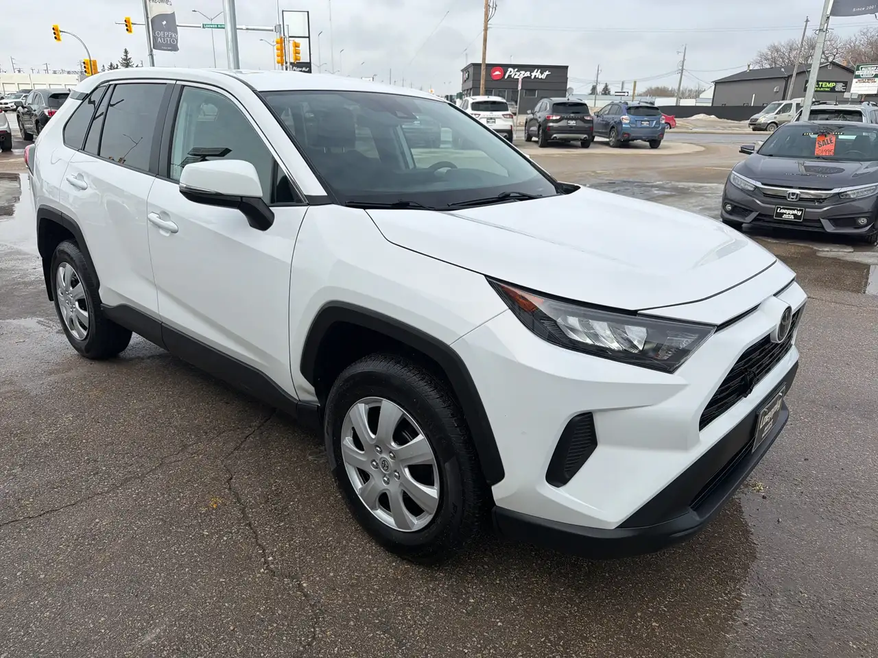 Toyota RAV 4 снимка Toyota RAV 4