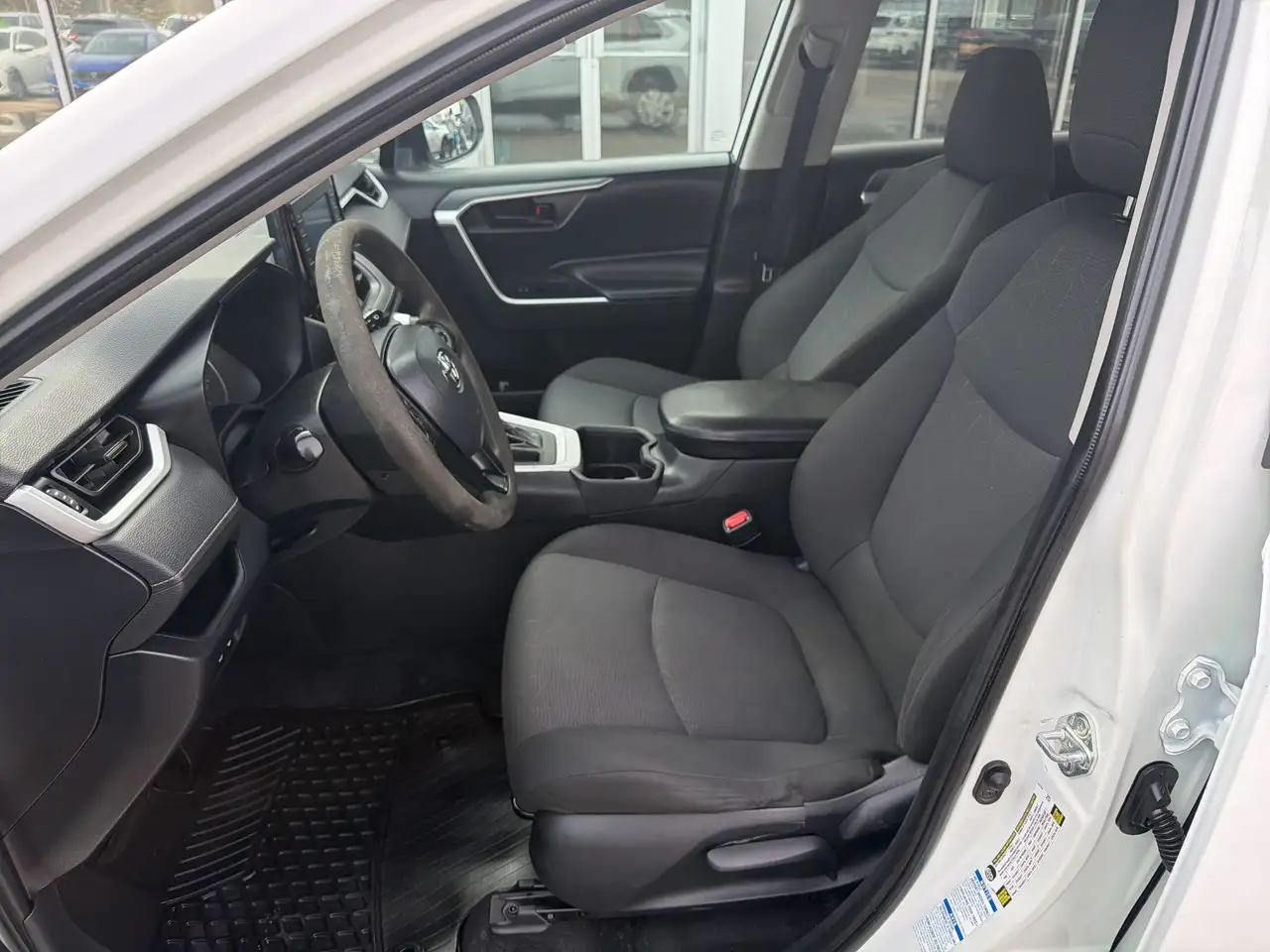 Toyota RAV 4 снимка Toyota RAV 4