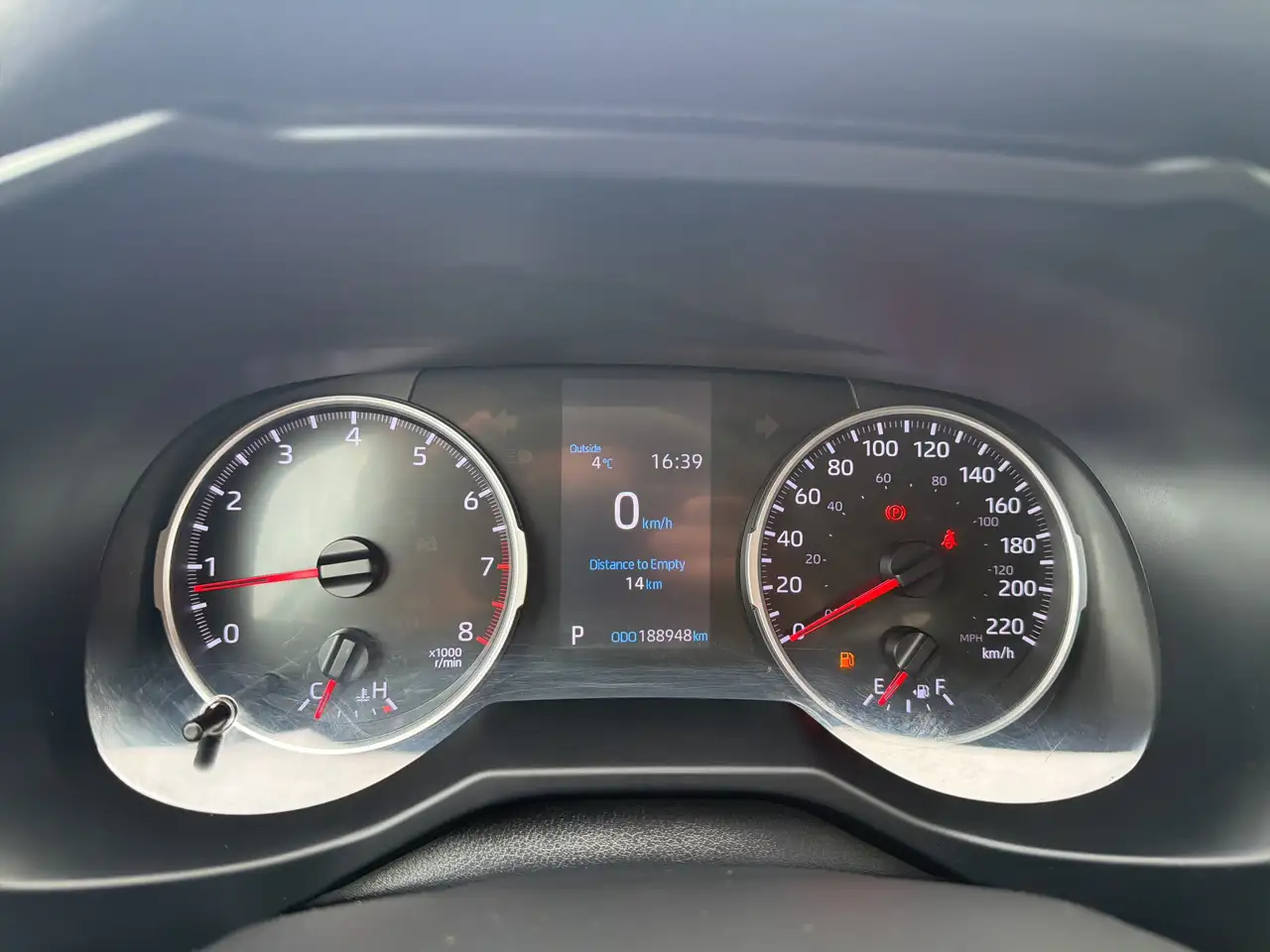 Toyota RAV 4 снимка Toyota RAV 4