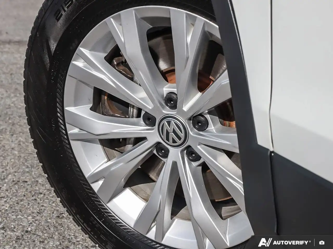 Volkswagen Tiguan снимка Volkswagen Tiguan