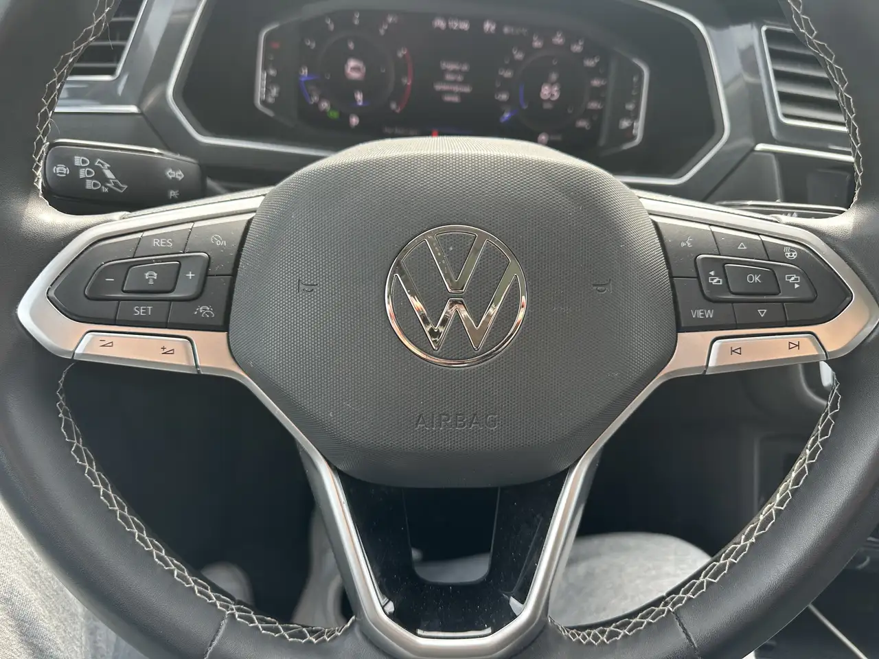 Volkswagen Tiguan снимка Volkswagen Tiguan