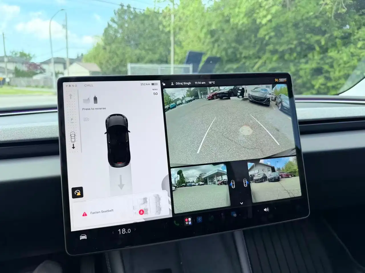 Tesla Model 3 снимка Tesla Model 3