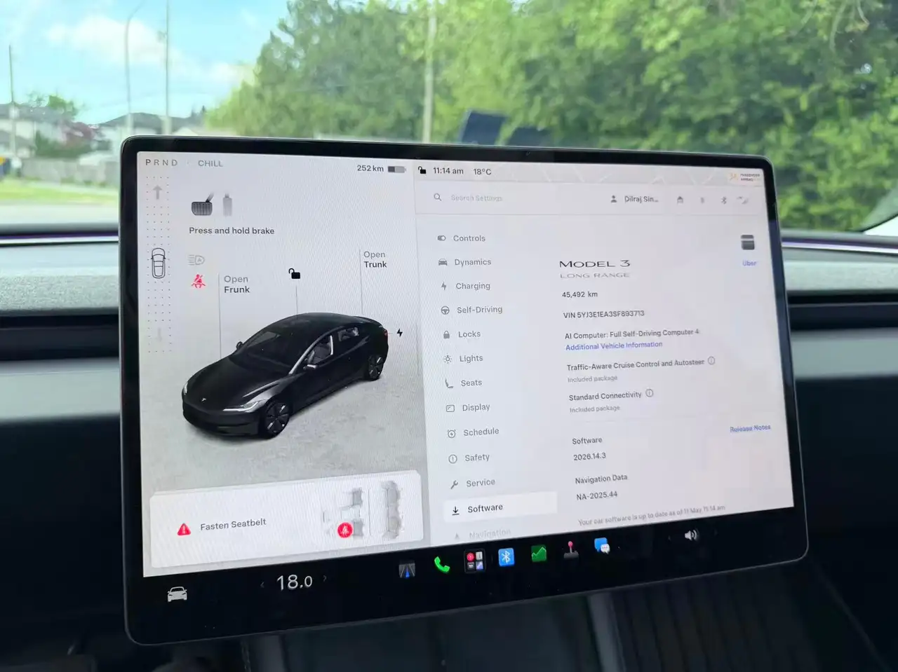 Tesla Model 3 снимка Tesla Model 3