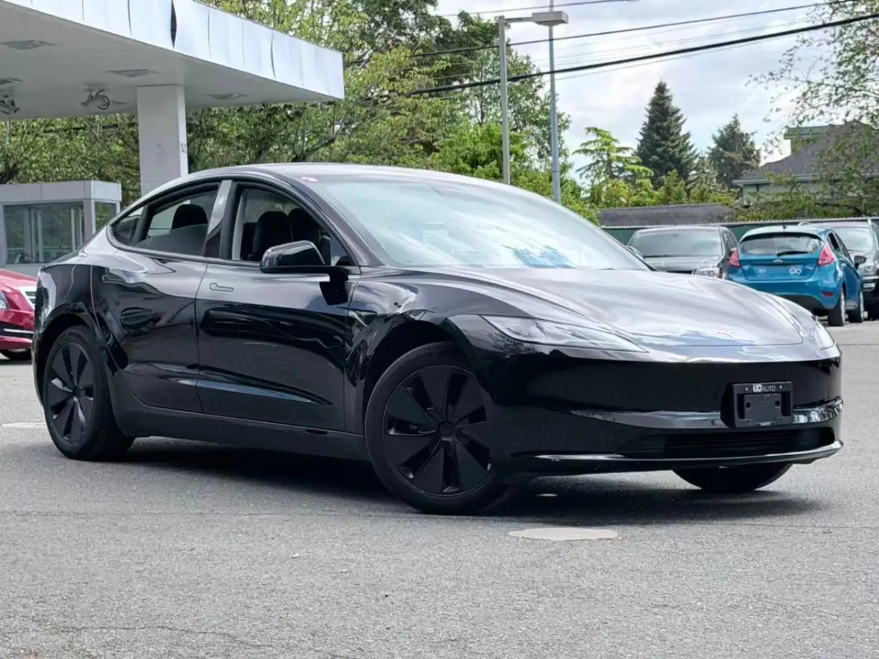 Tesla Model 3 снимка Tesla Model 3