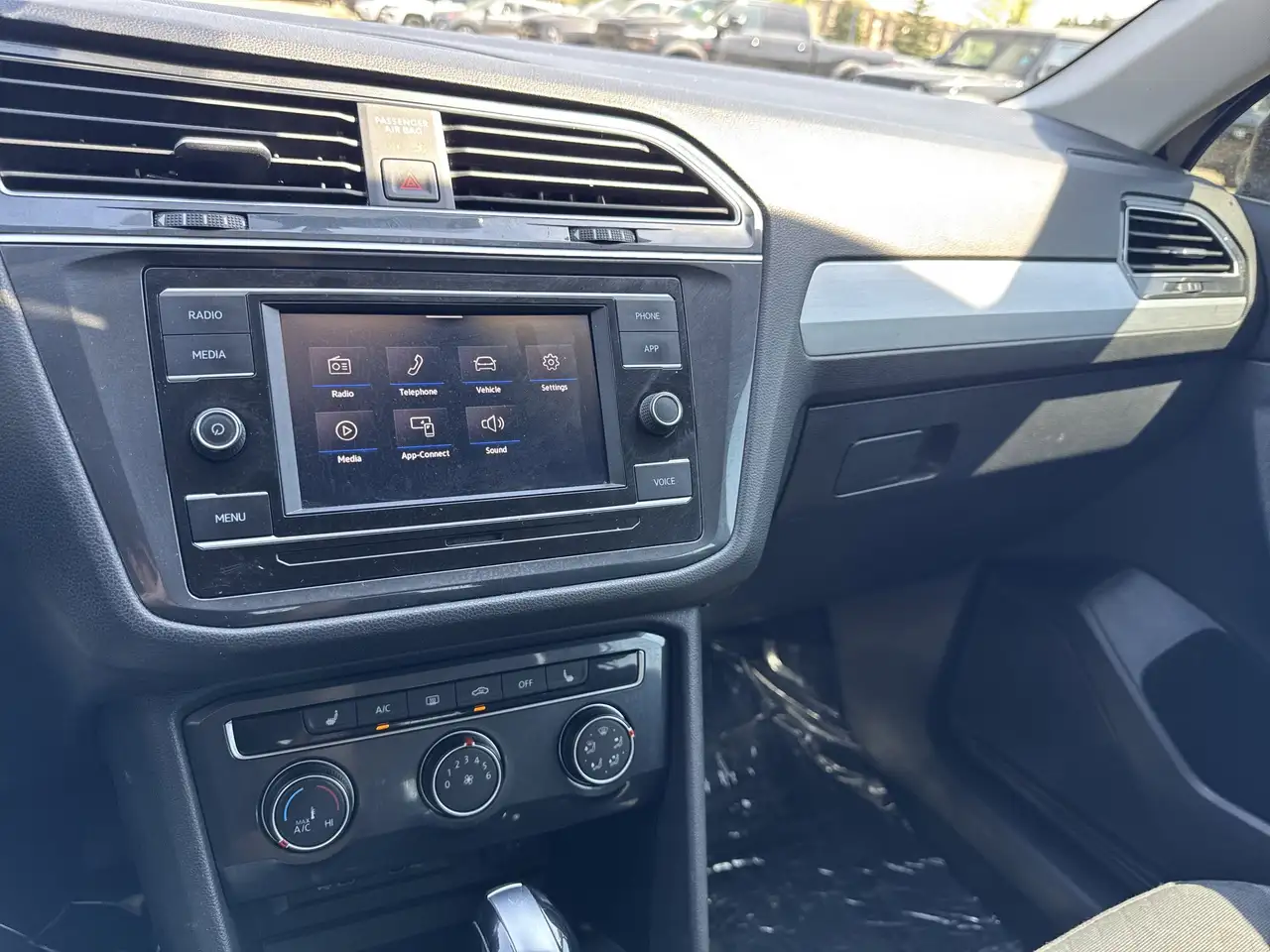 Volkswagen Tiguan снимка Volkswagen Tiguan